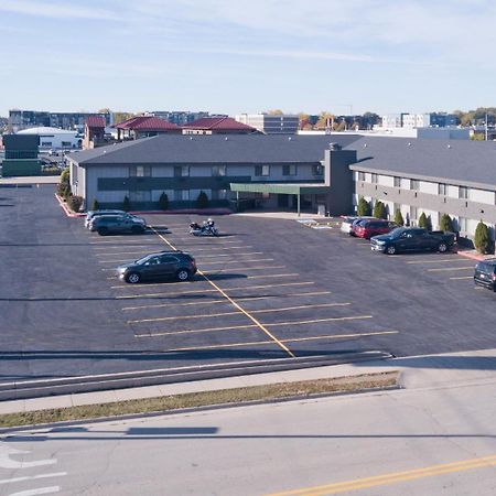 Quality Inn Stadium Area Green Bay Exterior foto