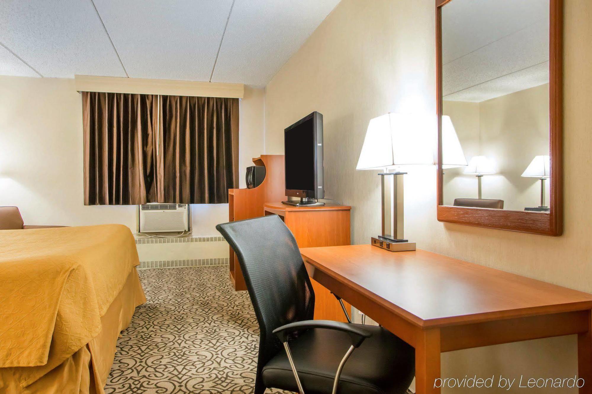 Quality Inn Stadium Area Green Bay Exterior foto