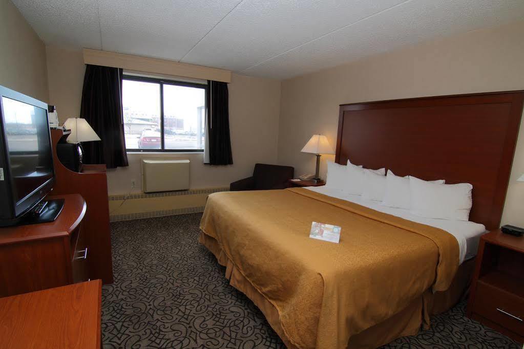 Quality Inn Stadium Area Green Bay Exterior foto